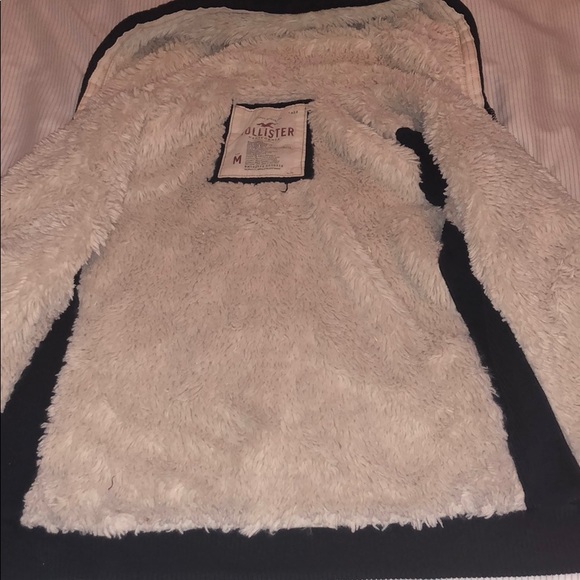 Hollister Cozy Jacket - Picture 3 of 3